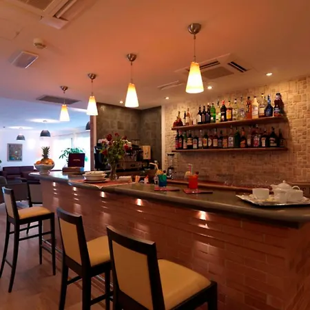 Hotel Montebelli & Country Caldana